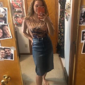 “Hailey” Road Trip Graphic T-Shirt